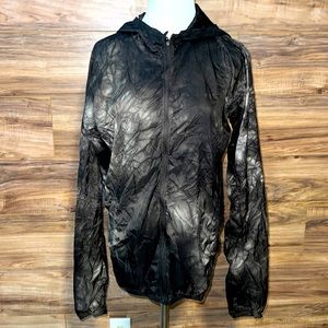 Woman’s Crushed wind breaker size small